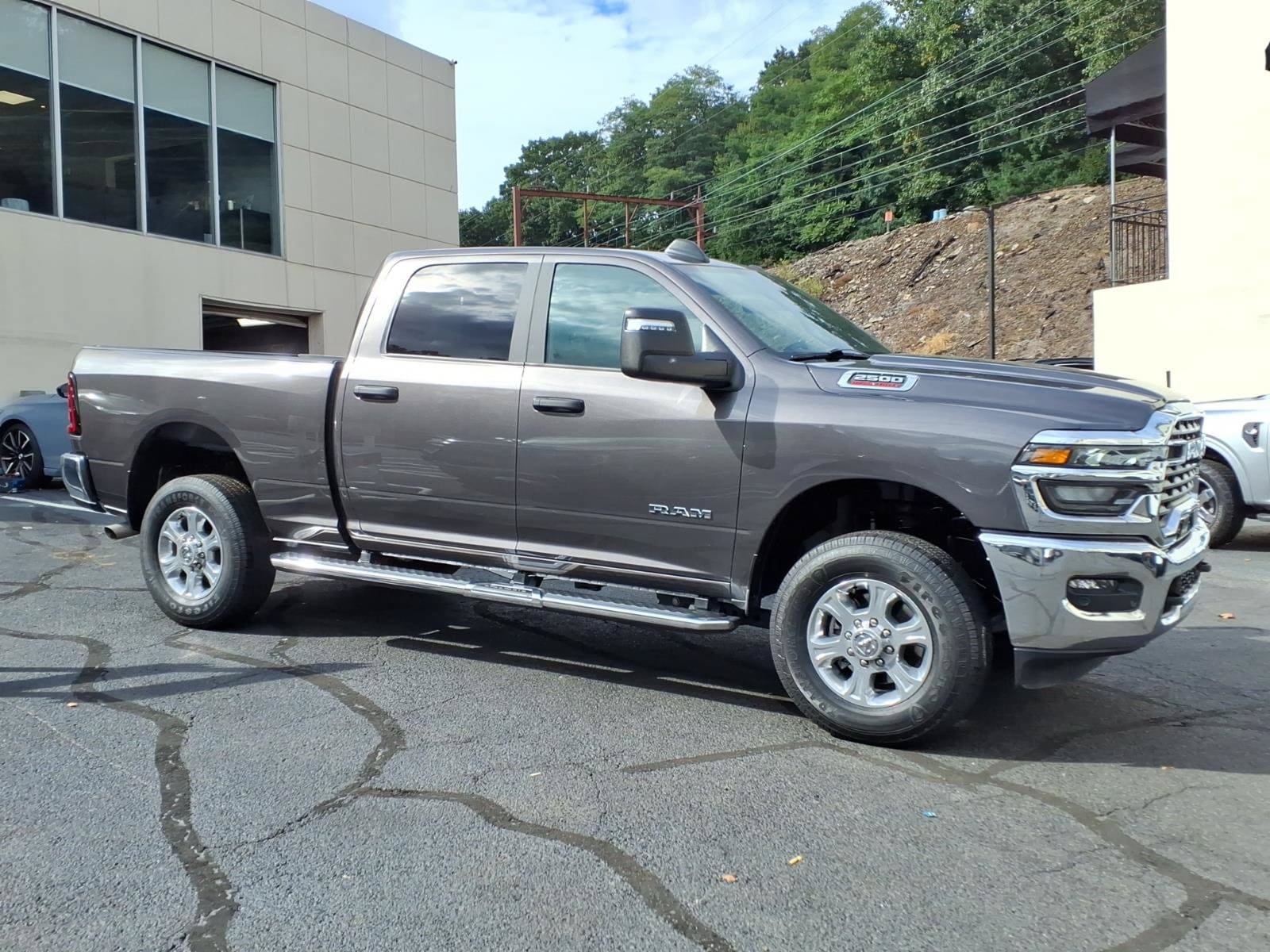 Certified 2026 RAM 2500 Big Horn AWD/4WD image 4
