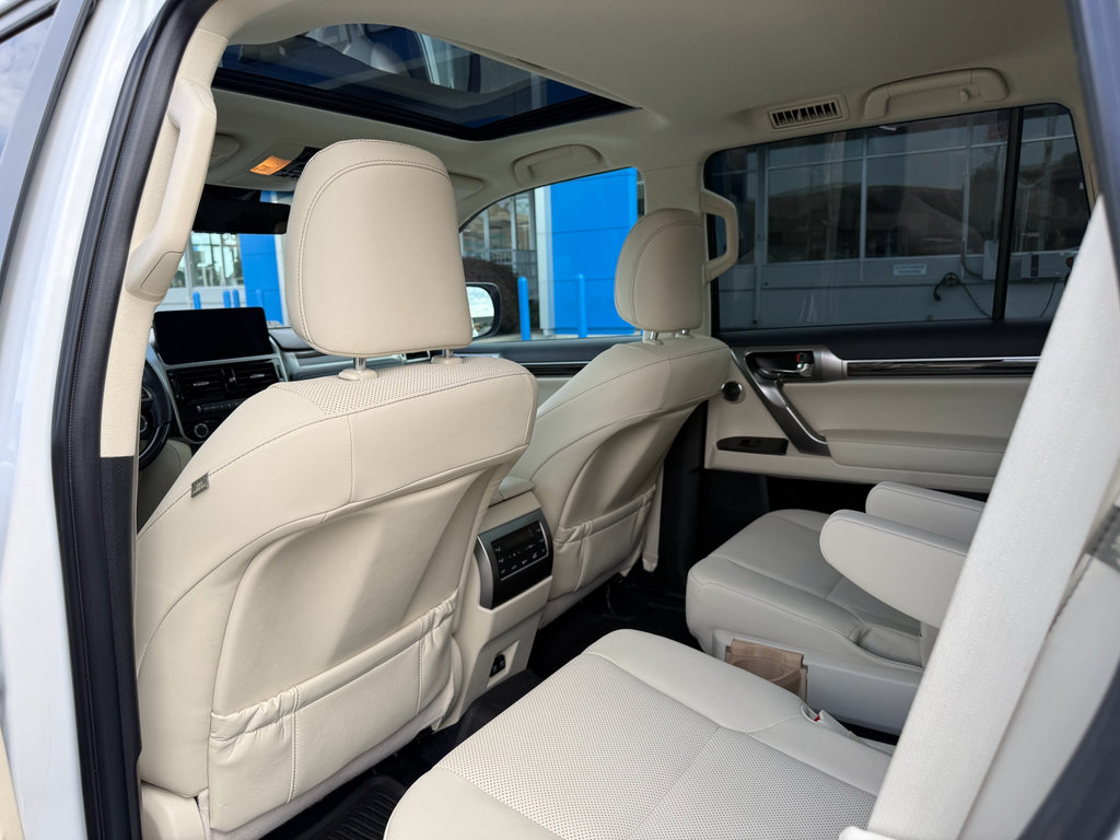 Used 2023 Lexus GX 460 Premium AWD/4WD image 42