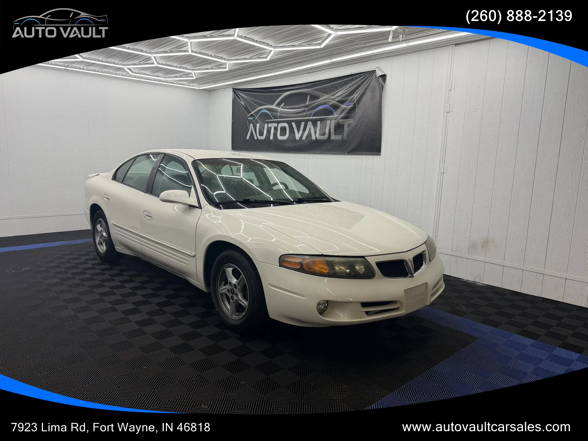 Used 2002 Pontiac Bonneville SE FWD image 1