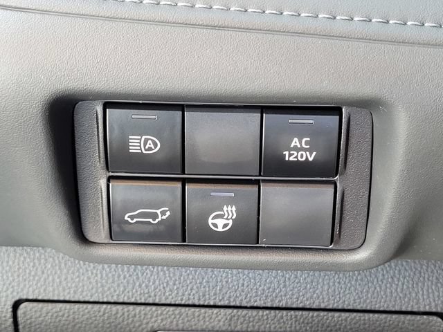 Used 2023 Toyota Highlander Limited AWD/4WD image 15