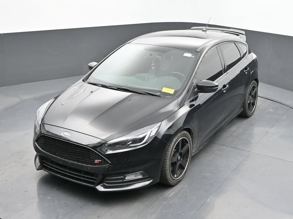 Used 2018 Ford Focus ST FWD image 18