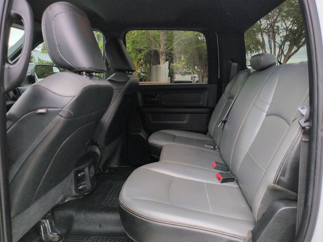 Used 2022 RAM 2500 Tradesman w/ Chrome Appearance Group AWD/4WD image 13