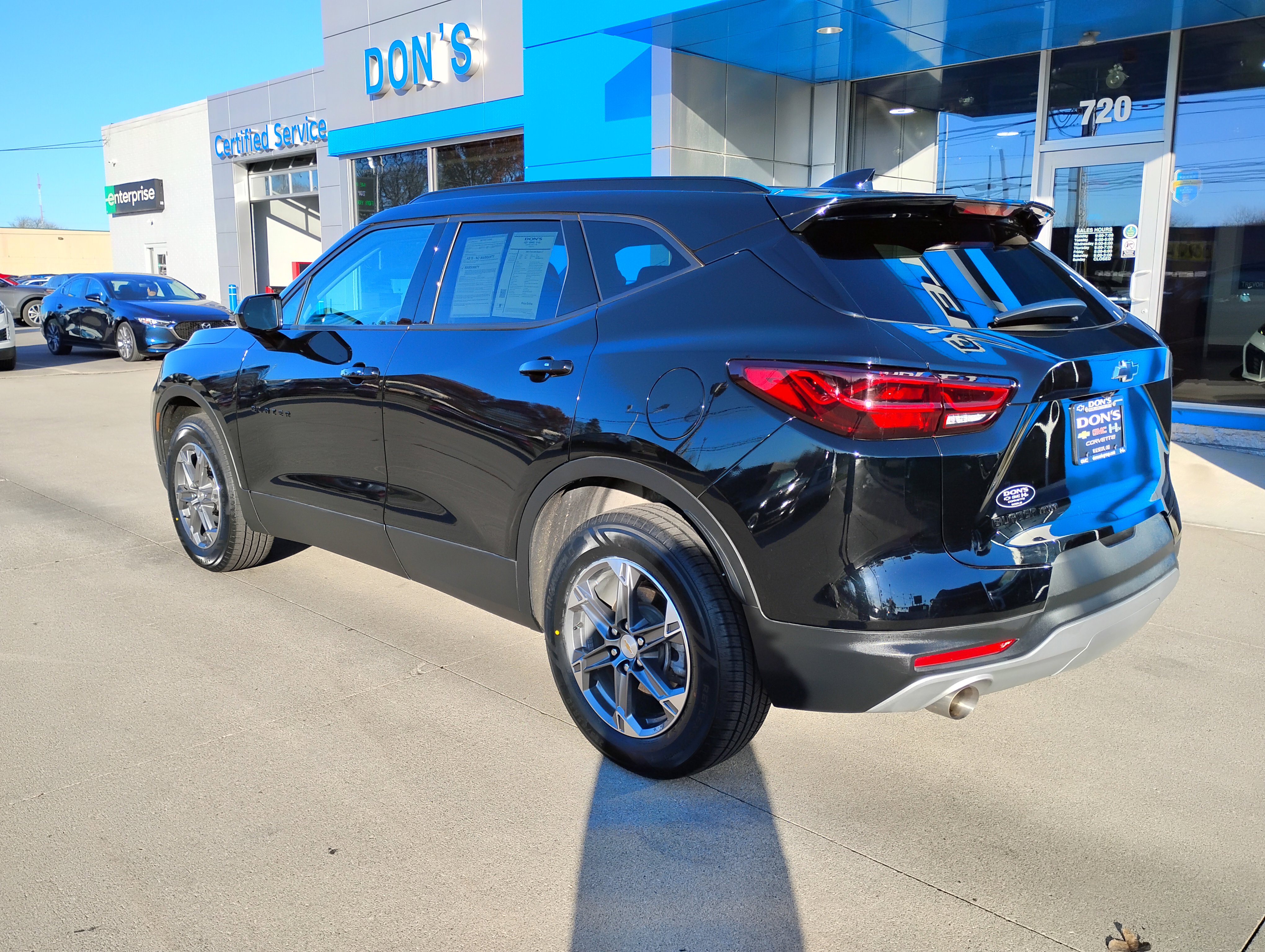 Used 2023 Chevrolet Blazer LT w/ Convenience Package image 2