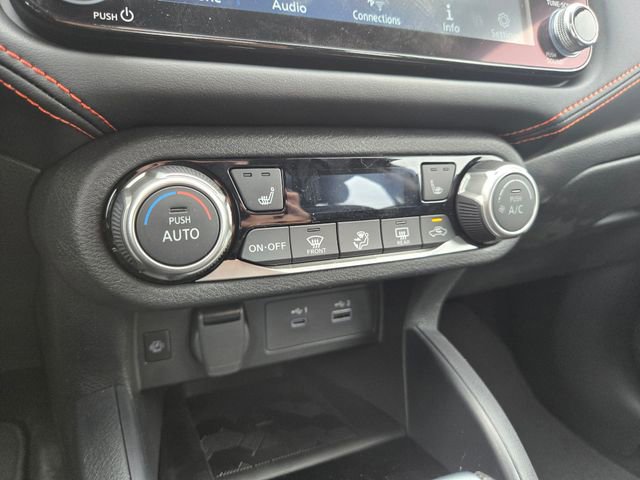 New 2025 Nissan Versa SR w/ Trunk Package image 19