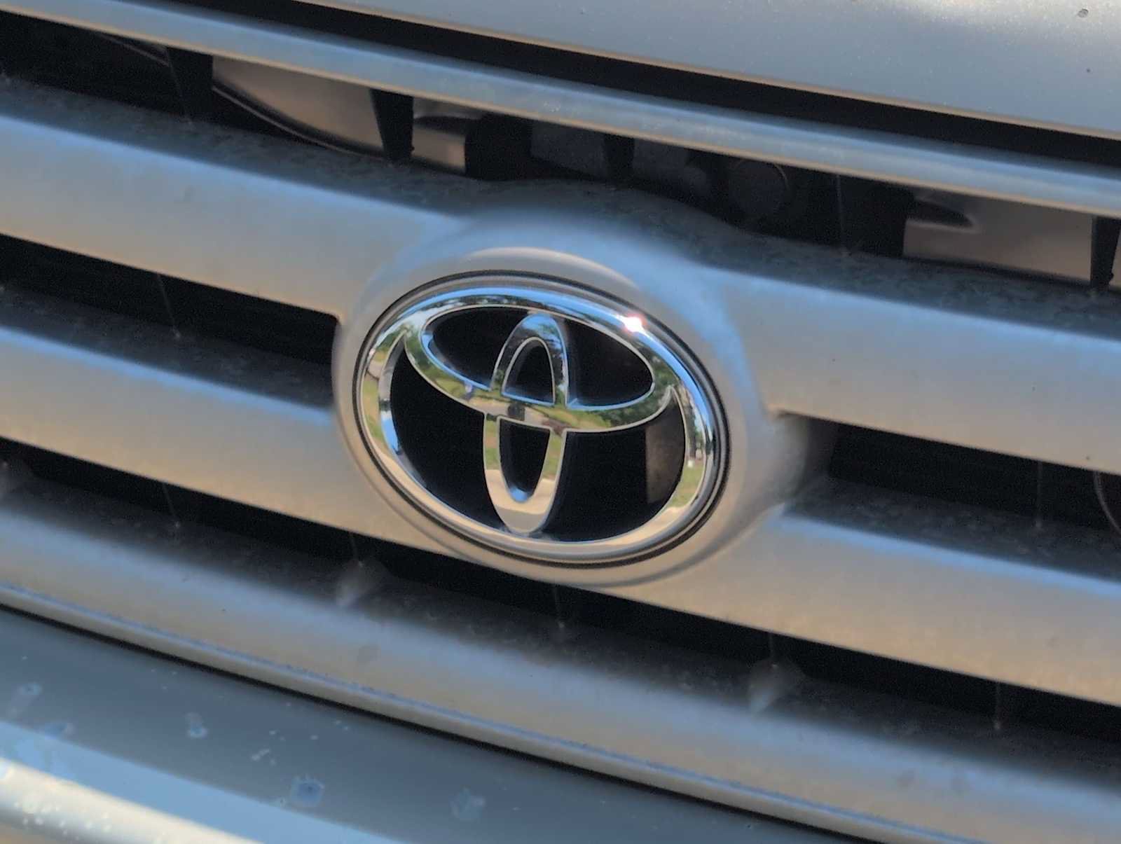 Used 2004 Toyota Highlander 2WD V6 image 12