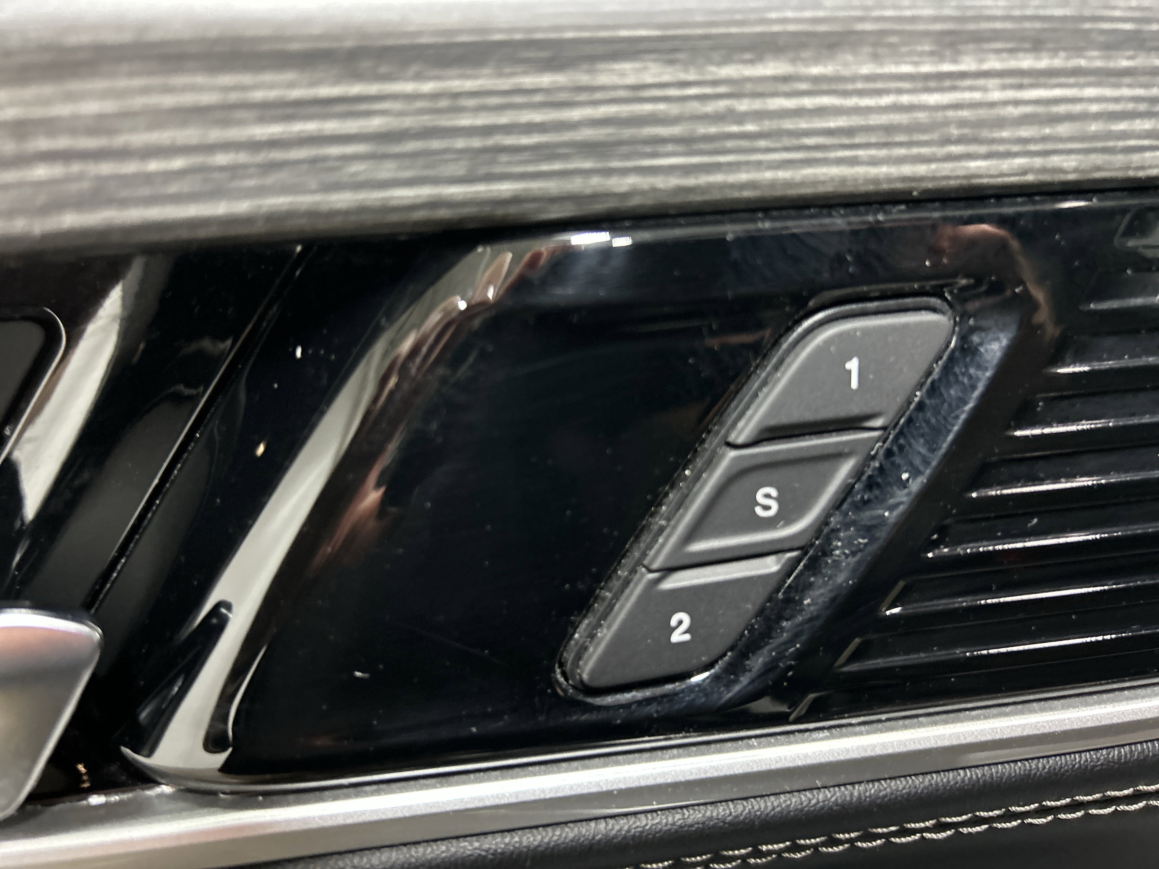 Used 2023 Jeep Wagoneer L Series II image 26