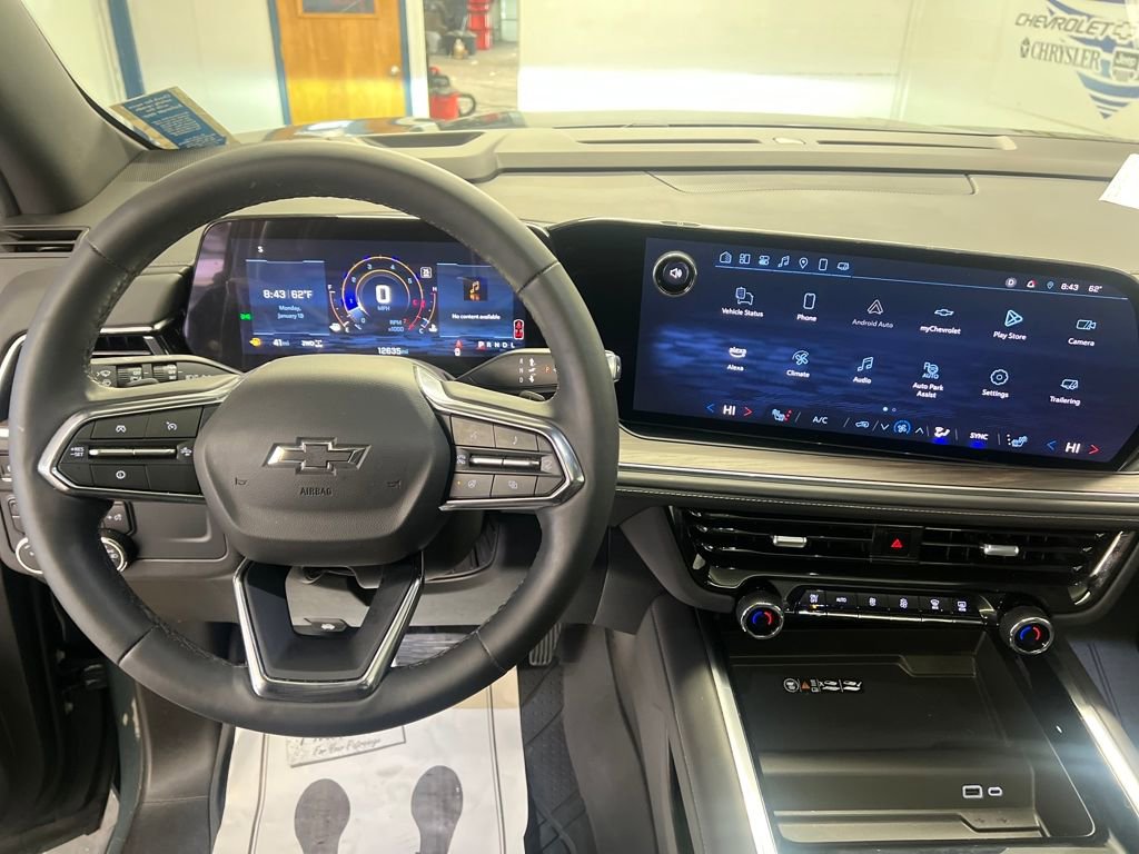 Used 2025 Chevrolet Tahoe Z71 w/ Comfort Package image 21