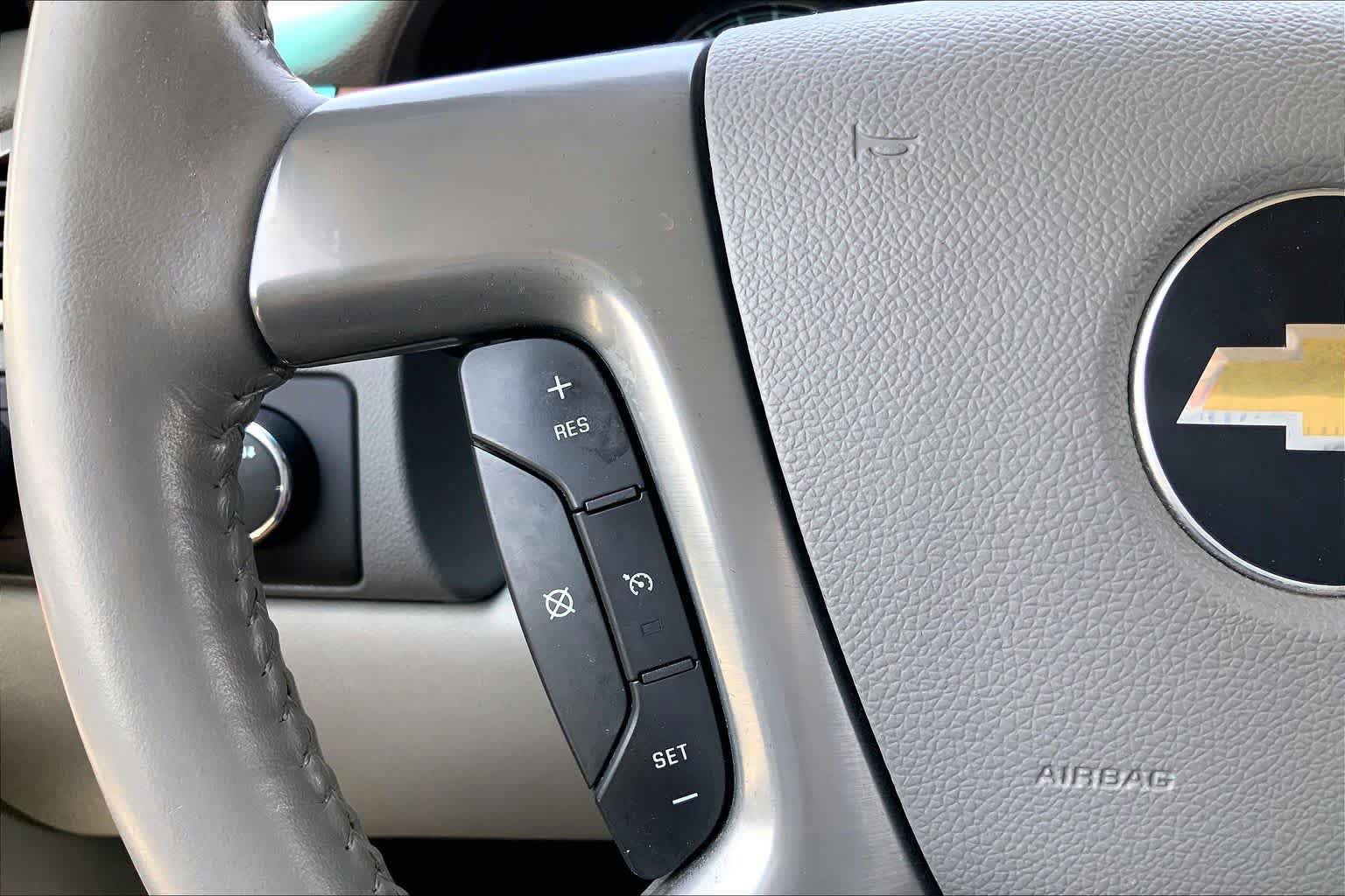 Used 2011 Chevrolet Suburban LTZ AWD/4WD image 23