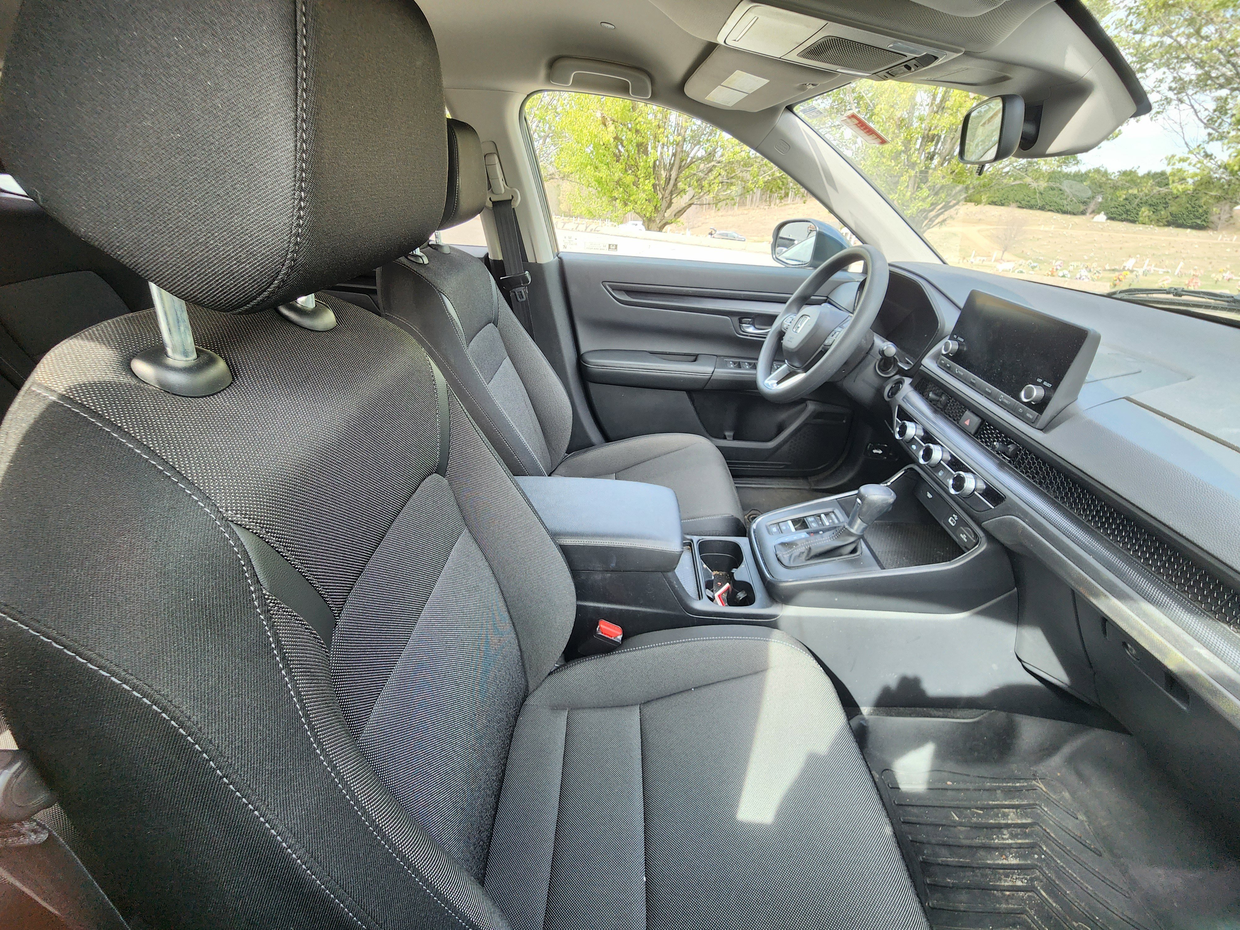 Used 2025 Honda CR-V LX image 8