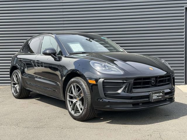 Used 2025 Porsche Macan Turbo image 10