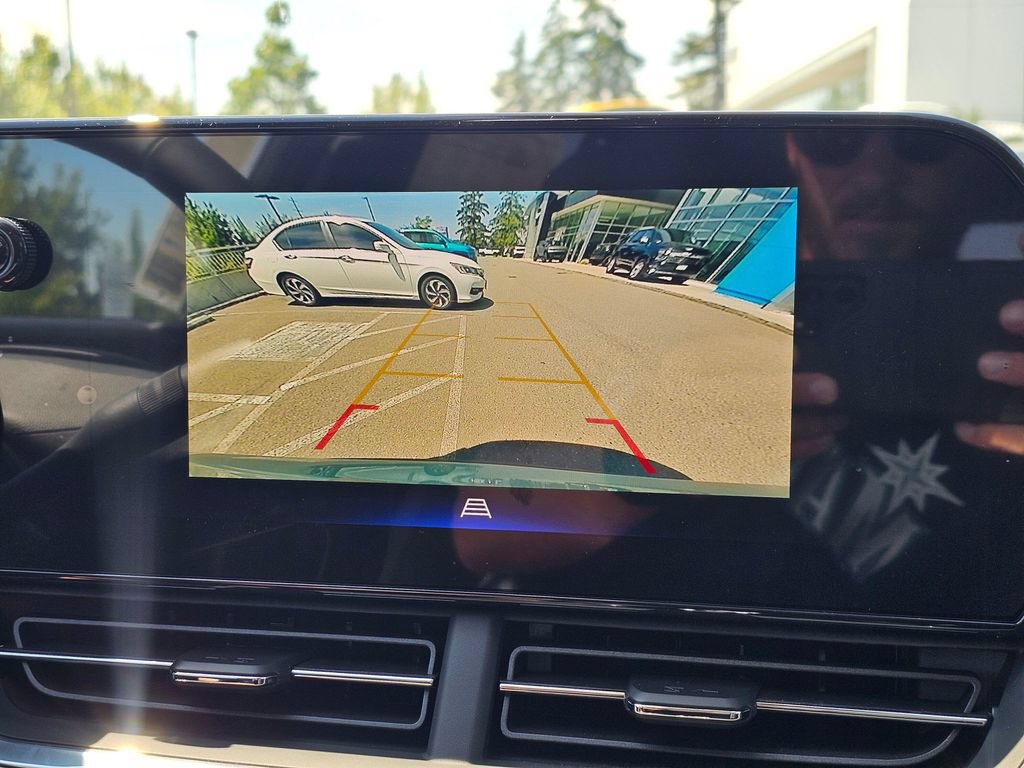 New 2026 Chevrolet Trax ACTIV w/ Sunroof Package FWD image 30