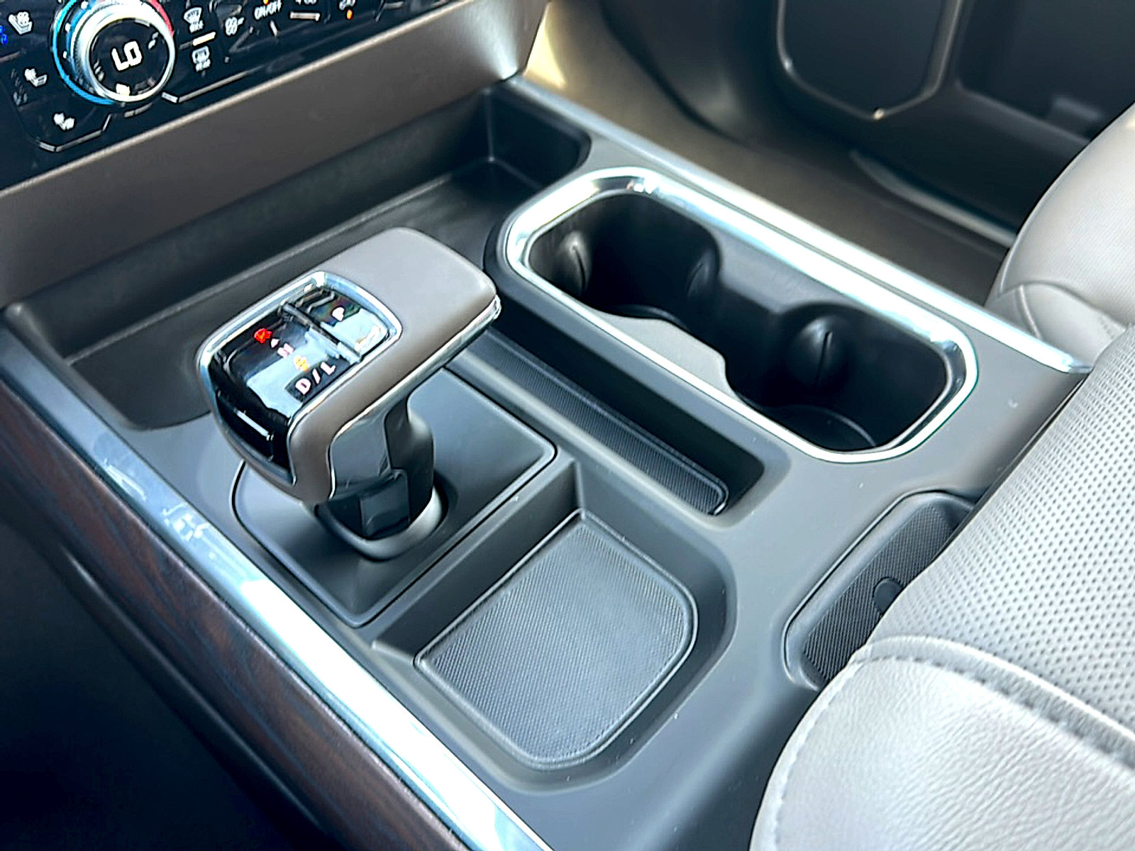 Used 2026 GMC Sierra 1500 SLT image 35