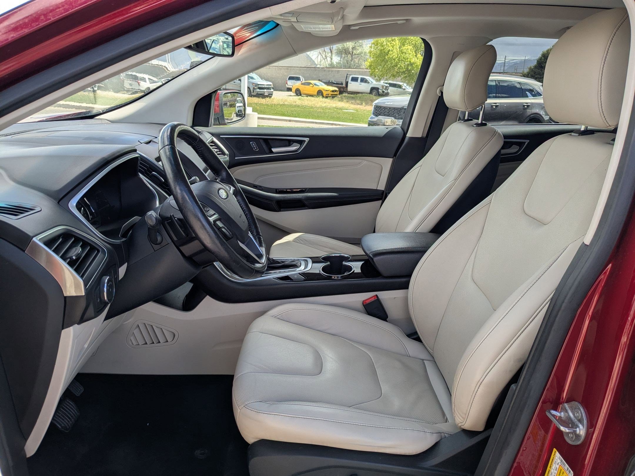 Used 2016 Ford Edge Titanium w/ Equipment Group 301A AWD/4WD image 24