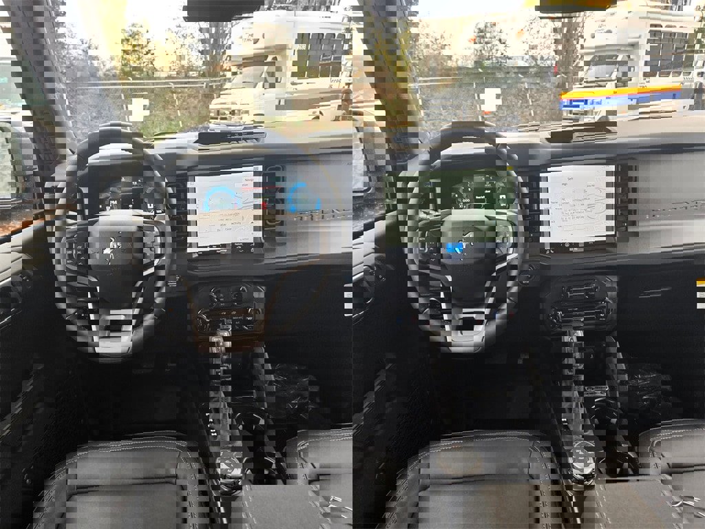 New 2025 Ford Bronco Big Bend w/ Black Diamond Package image 11