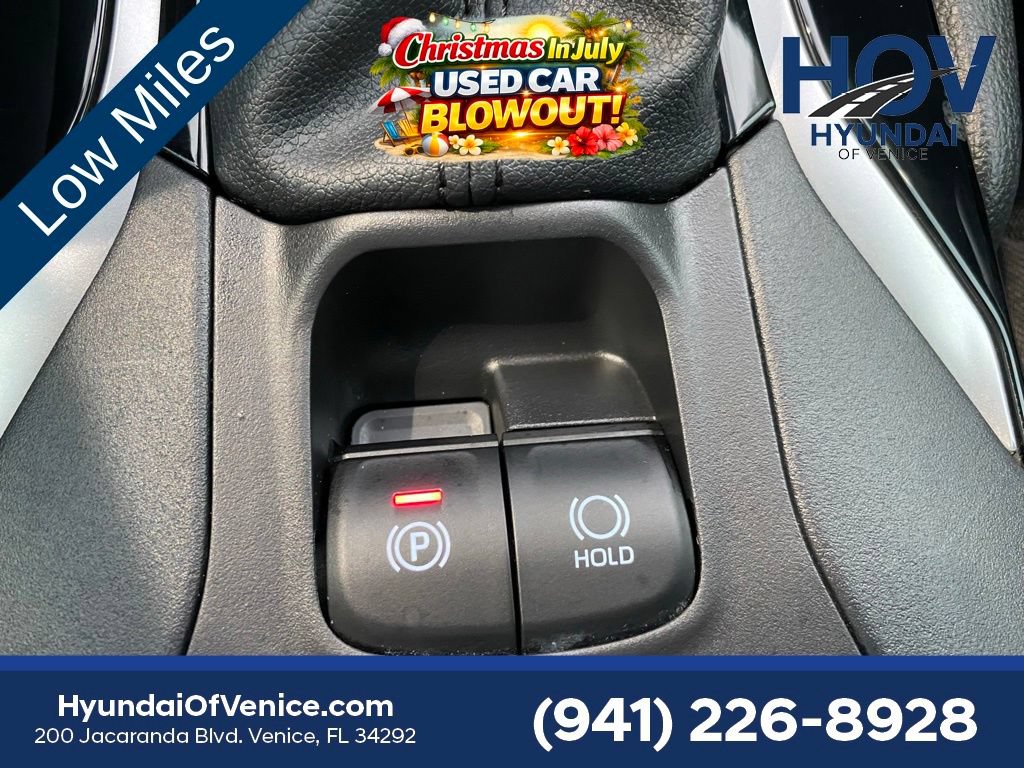 Used 2024 Toyota Corolla Cross LE w/ Moonroof Package FWD image 19