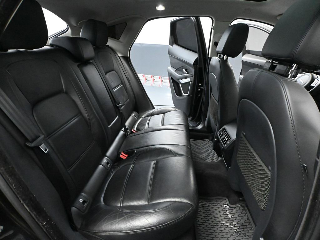 Used 2020 Jaguar E-PACE SE image 46