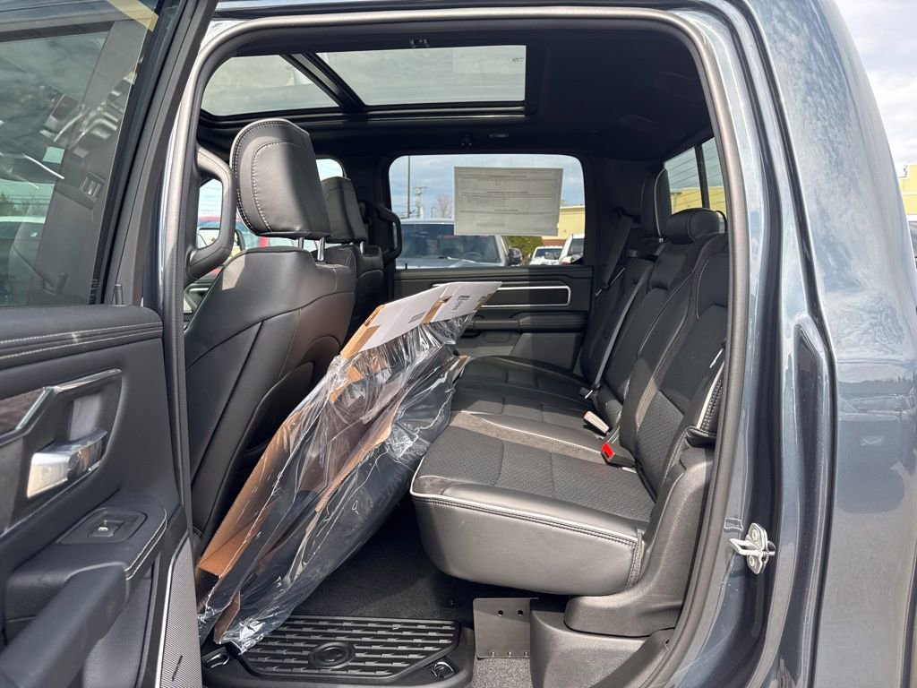 New 2026 RAM 1500 Laramie AWD/4WD image 25