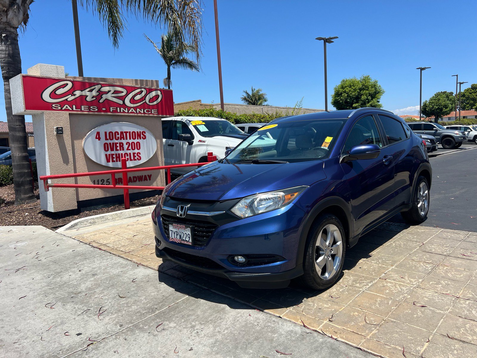 Used 2017 Honda HR-V EX-L image 4