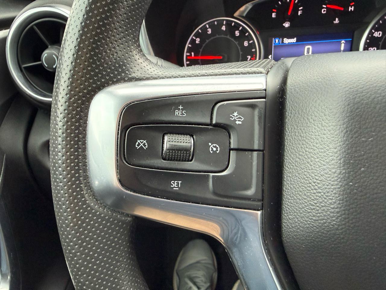 Used 2021 Chevrolet Blazer LT FWD image 12
