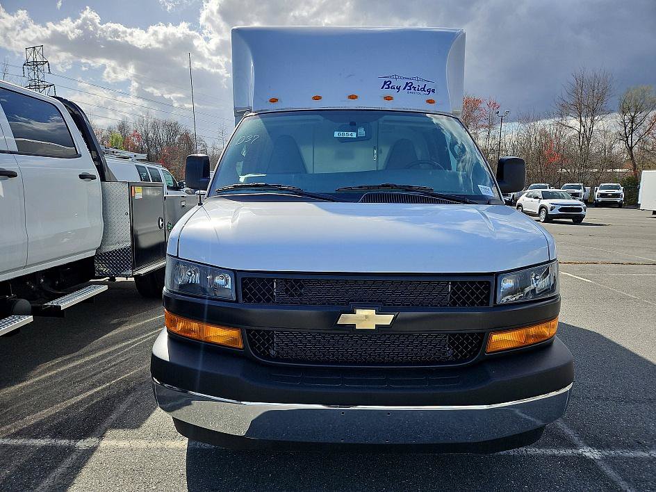 New 2024 Chevrolet Express 3500 w/ Power Convenience Package RWD image 7
