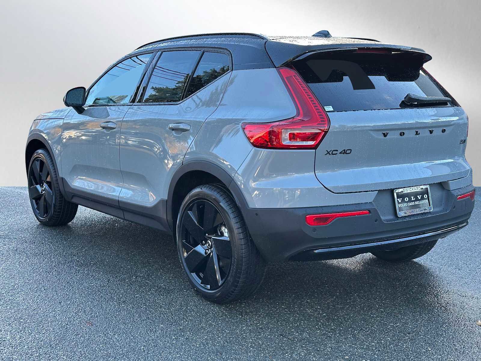 New 2026 Volvo XC40 B5 Ultra w/ Climate Package image 5