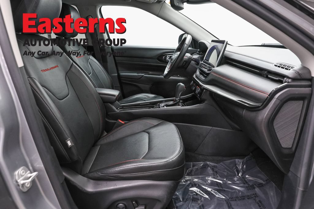 Used 2022 Jeep Compass Trailhawk w/ Trailhawk Elite Group AWD/4WD image 25