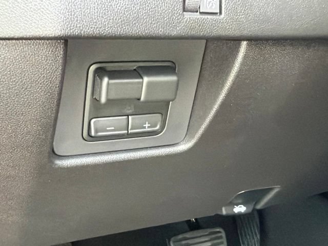 New 2026 GMC Canyon Elevation w/ Convenience Package RWD image 22