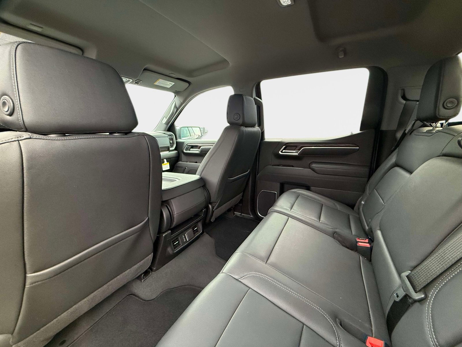 Used 2026 GMC Sierra 1500 SLT image 19