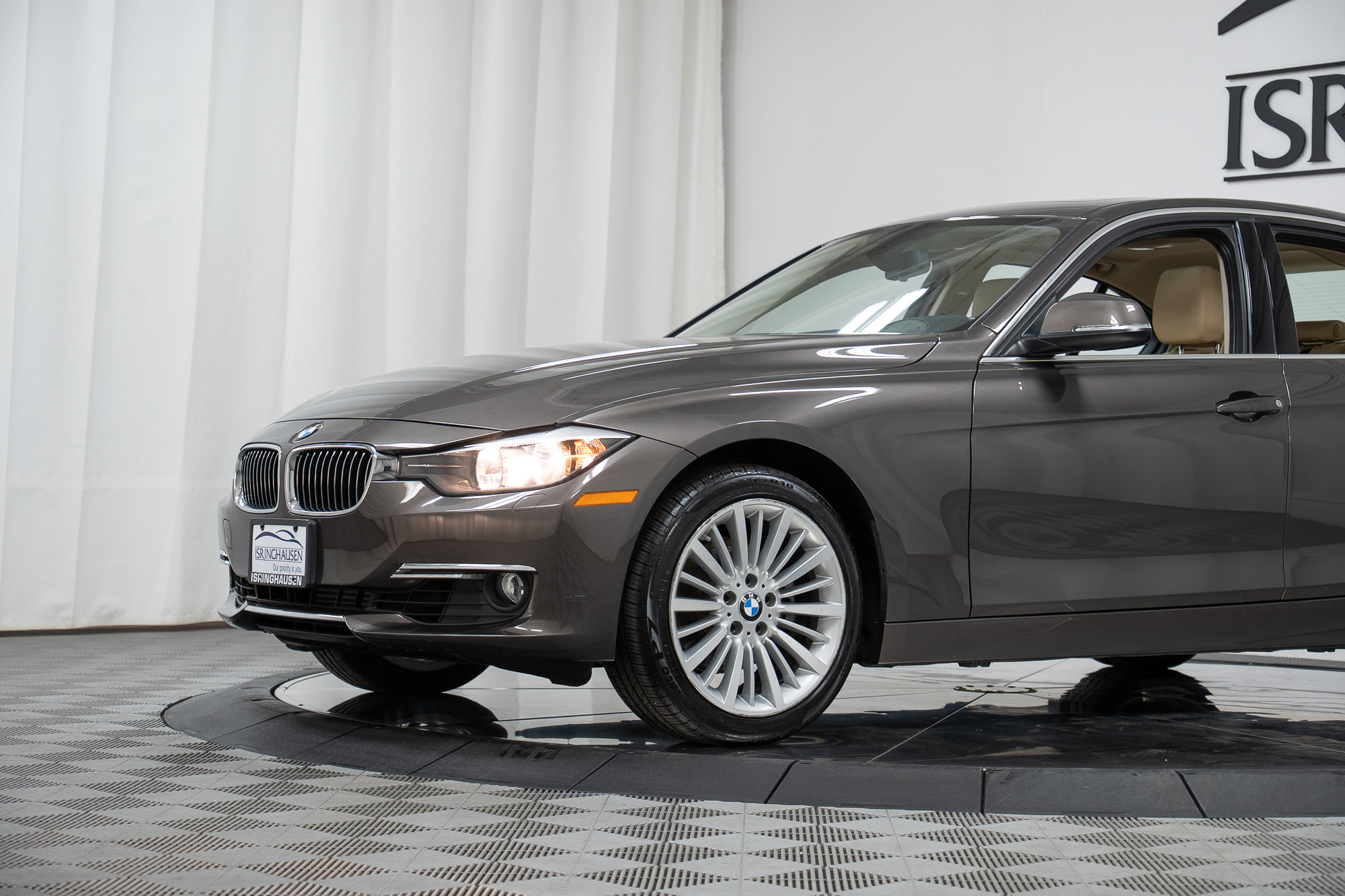 Used 2013 BMW 328i xDrive Sedan AWD/4WD image 25