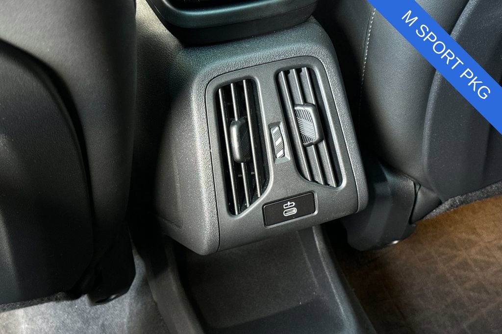 Used 2026 BMW X2 xDrive28i w/ M Sport Package AWD/4WD image 14