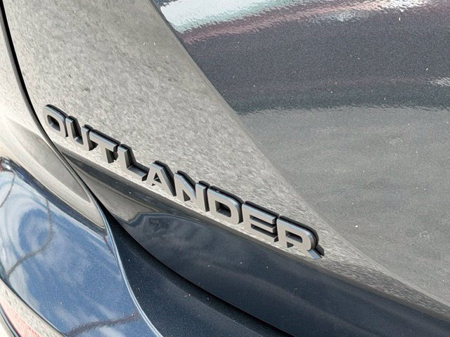 New 2026 Mitsubishi Outlander LE FWD image 13