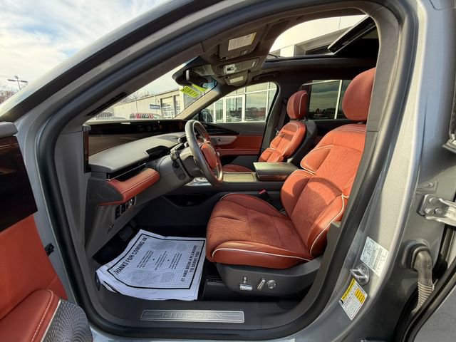 Used 2024 Lincoln Nautilus Black Label w/ Jet Appearance Package (87T) image 21