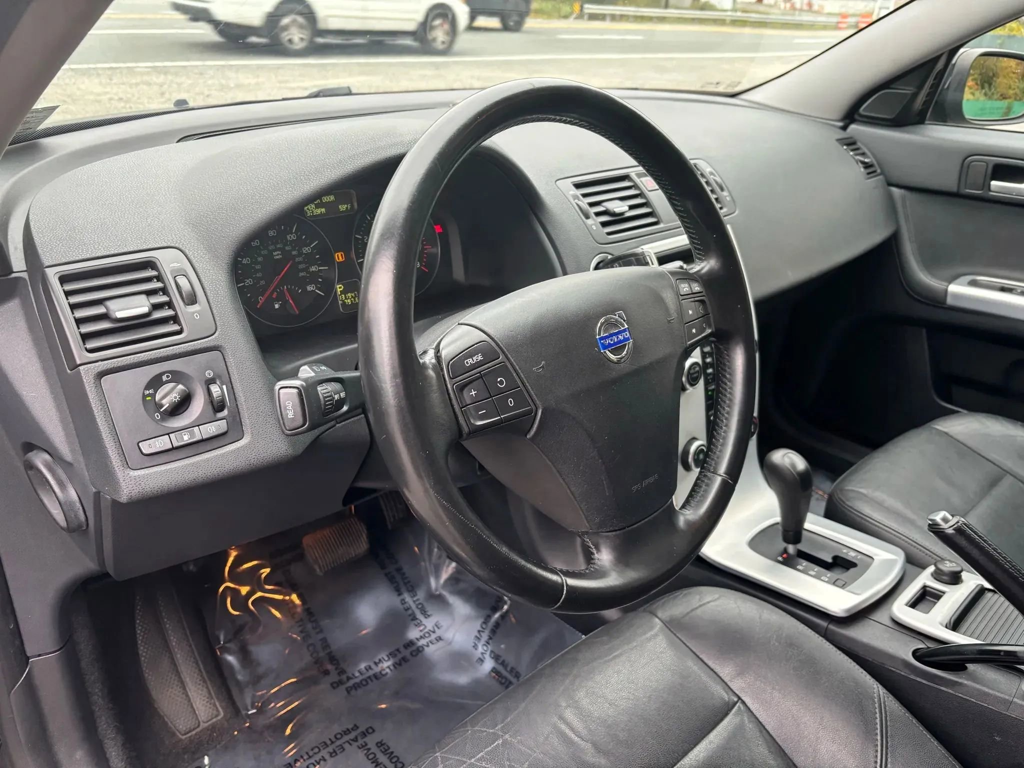 Used 2011 Volvo S40 T5 image 23