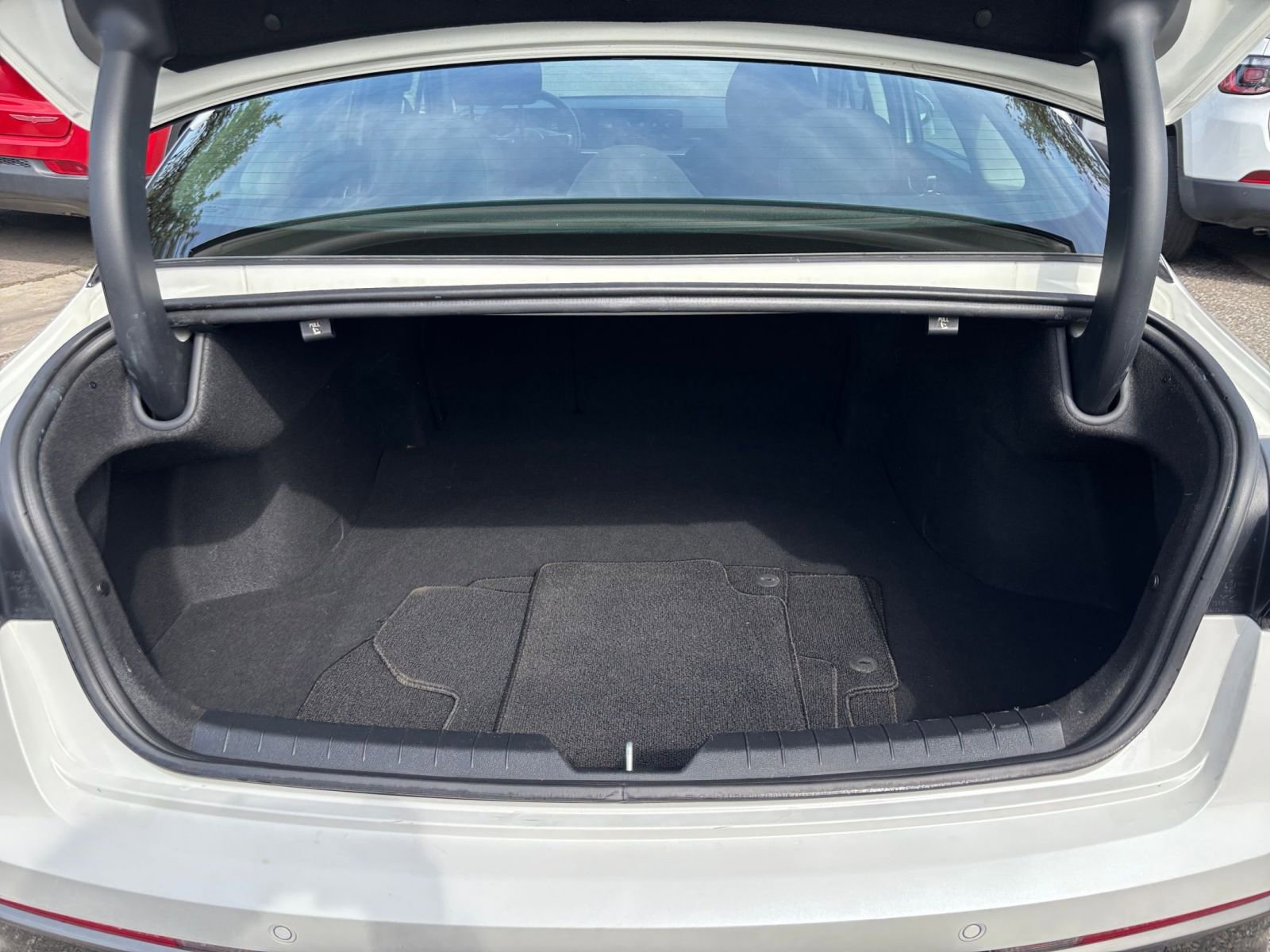 Used 2025 Kia K5 LXS image 31