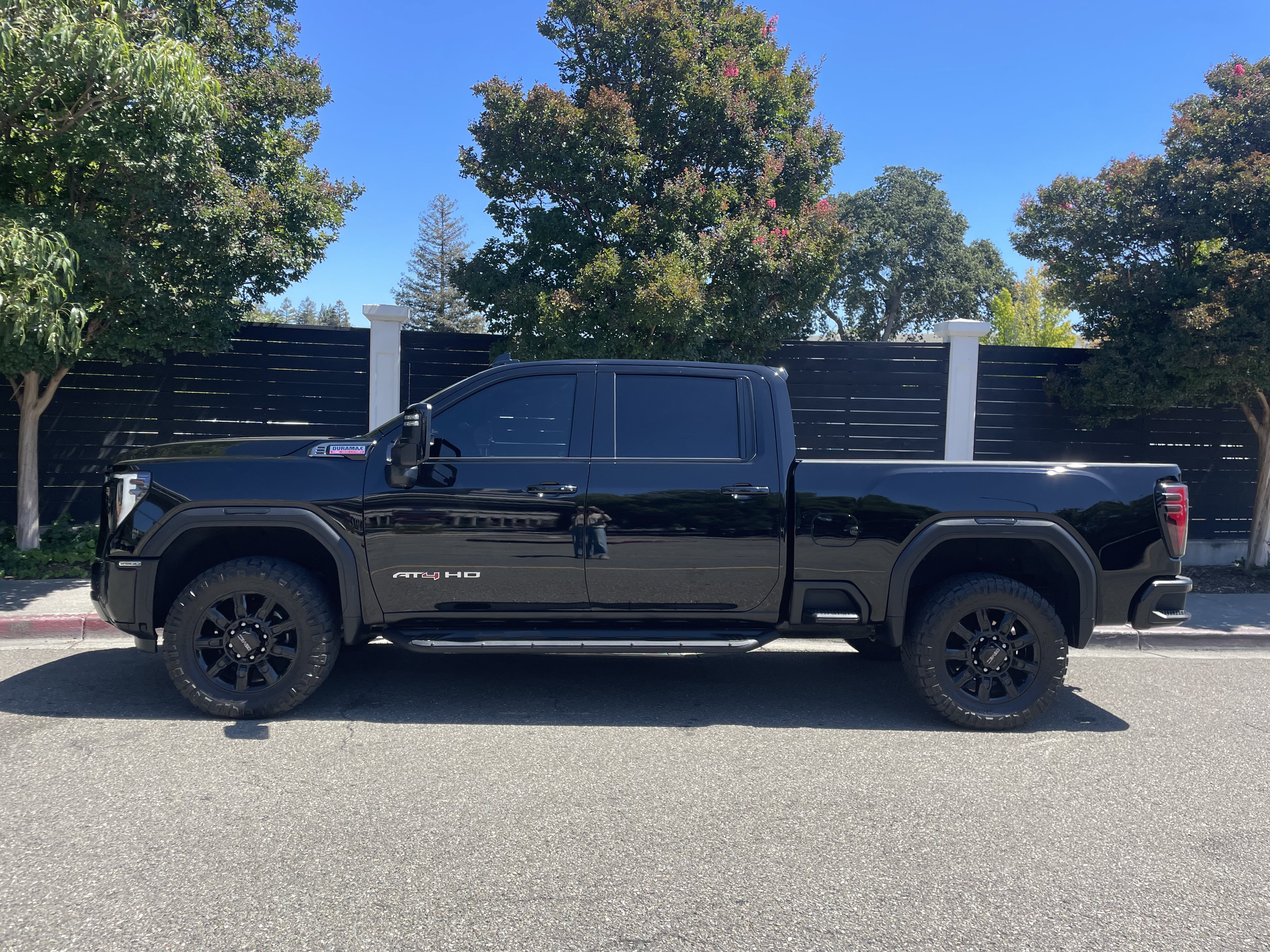 Used 2025 GMC Sierra 2500 AT4 w/ AT4 Preferred Package