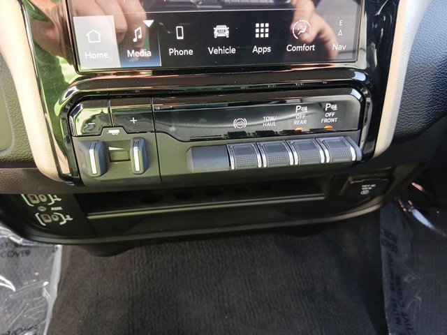 Used 2024 RAM 2500 Laramie w/ Safety Group image 51