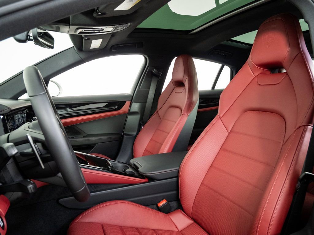 New 2026 Porsche Panamera 4 image 5