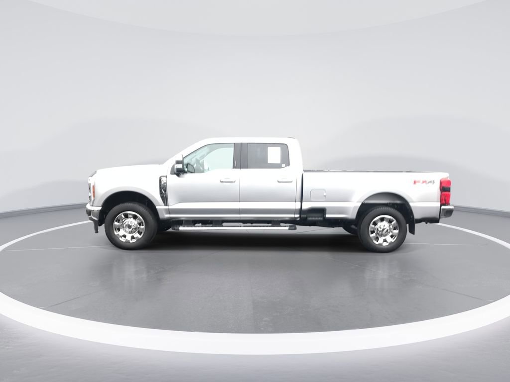 Used 2024 Ford F350 Lariat w/ Chrome Package image 5