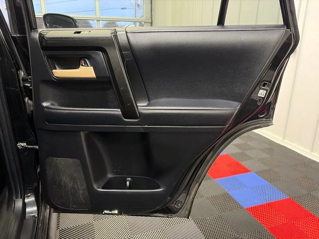 Used 2023 Toyota 4Runner TRD Off-Road Premium w/ Off Road Premium Plus Package AWD/4WD image 19
