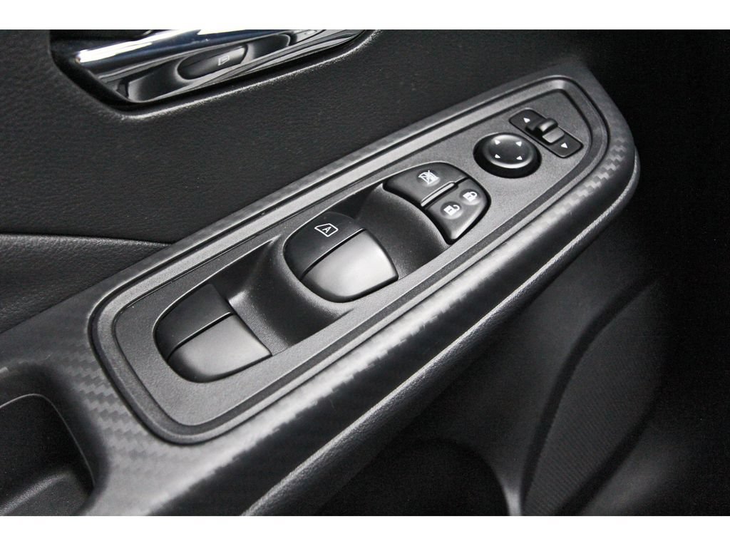 Used 2025 Nissan Versa SV w/ Trunk Package FWD image 21
