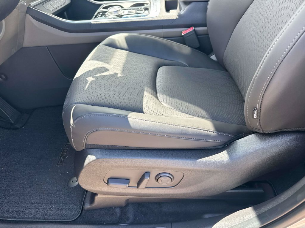 New 2026 Kia Carnival EX FWD image 20