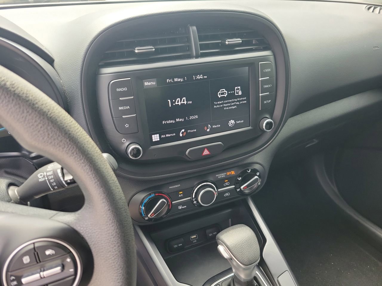 Used 2025 Kia Soul LX w/ LX Technology Package FWD image 22