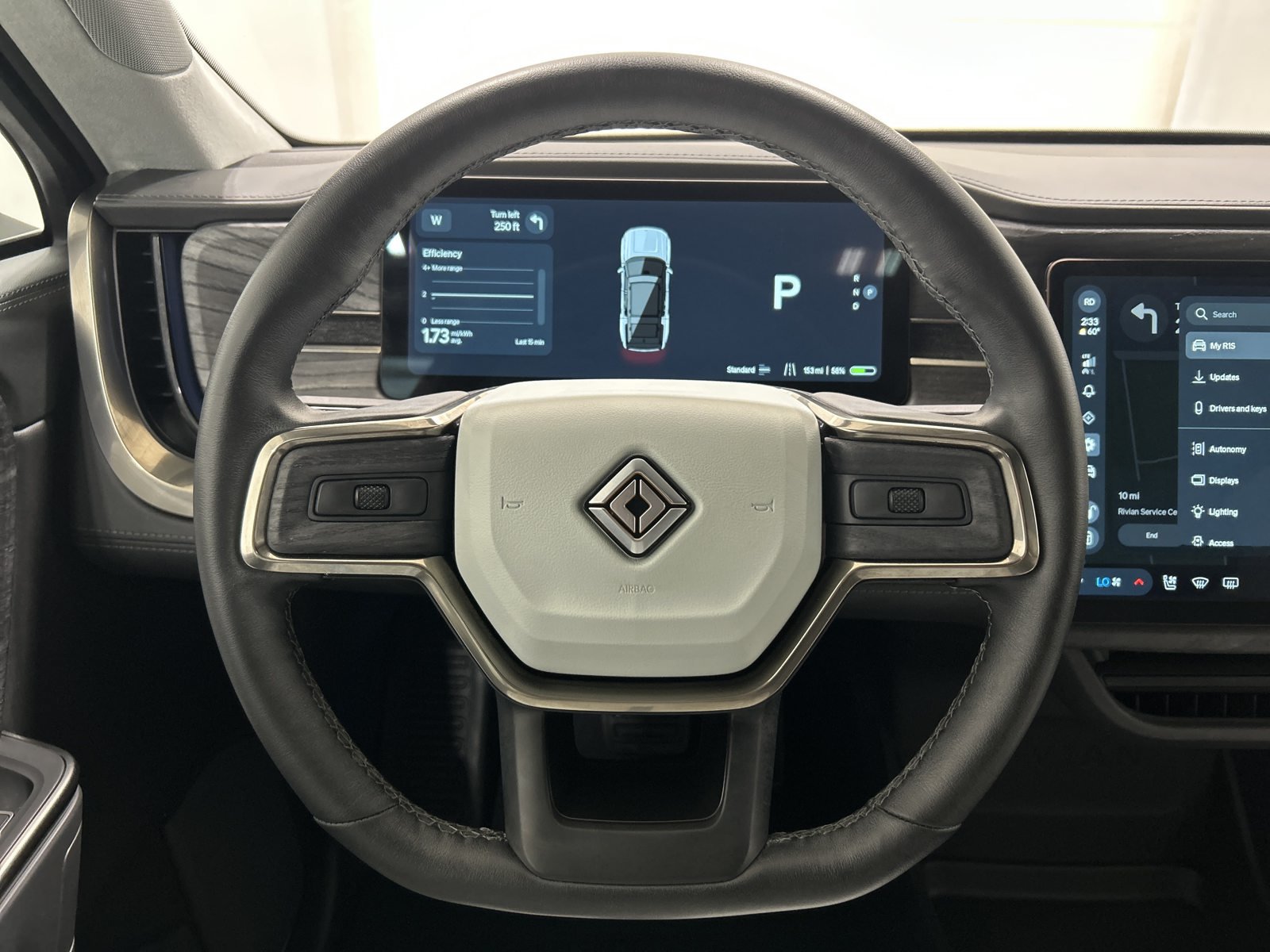 Used 2025 Rivian R1S Adventure Dual AWD/4WD image 28