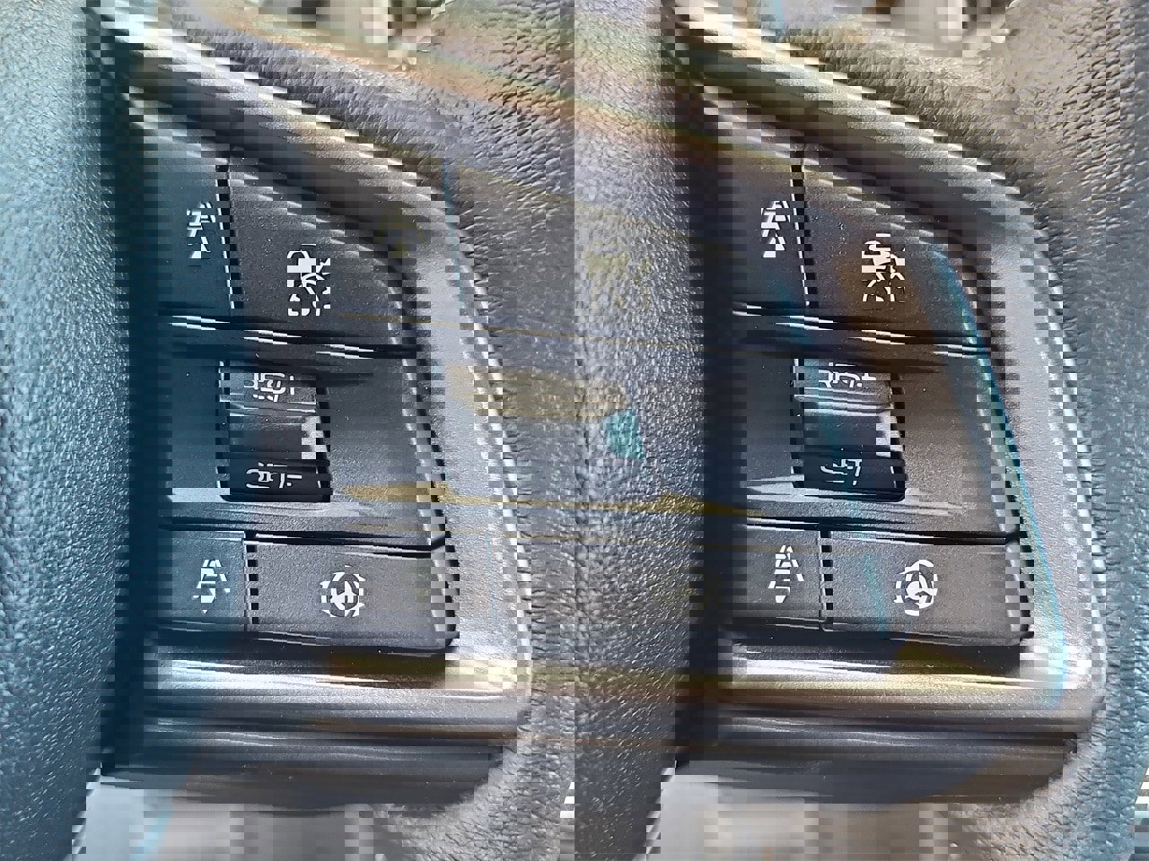 New 2025 Subaru Outback Premium image 18