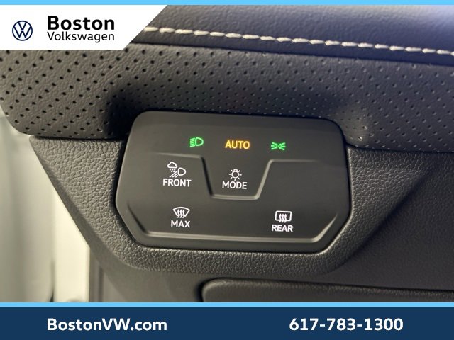 Used 2025 Volkswagen Atlas Cross Sport SEL R-Line image 20