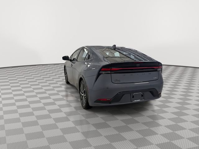 Used 2025 Toyota Prius XLE image 8