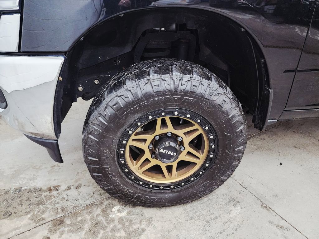 Used 2019 RAM 3500 Tradesman w/ Chrome Appearance Group image 39