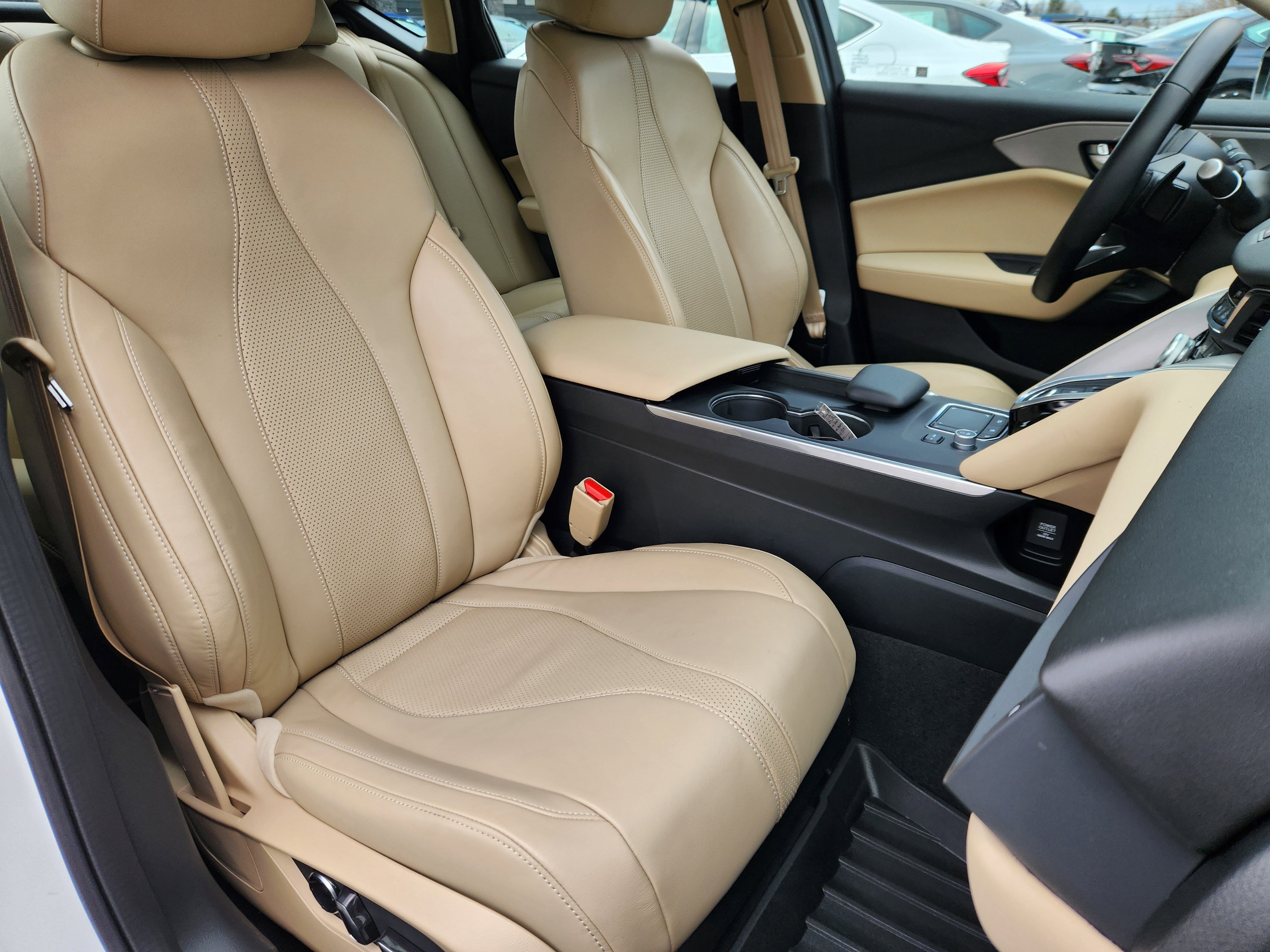 Certified 2025 Acura TLX w/ Technology Package image 15