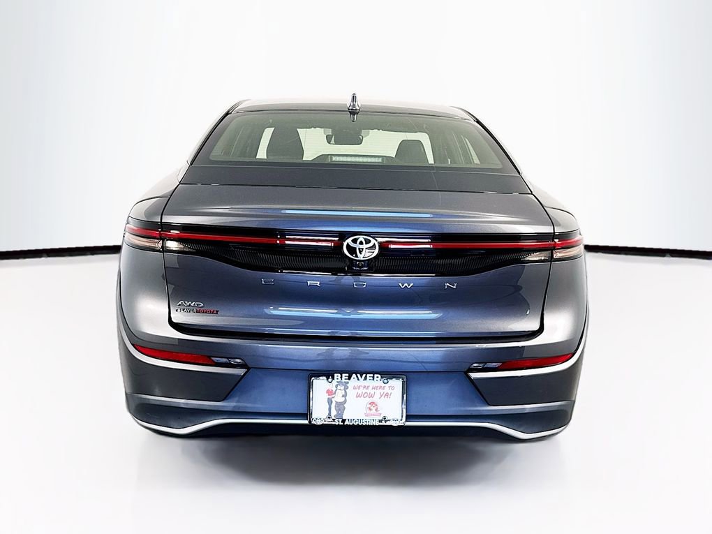 Used 2023 Toyota Crown XLE image 8