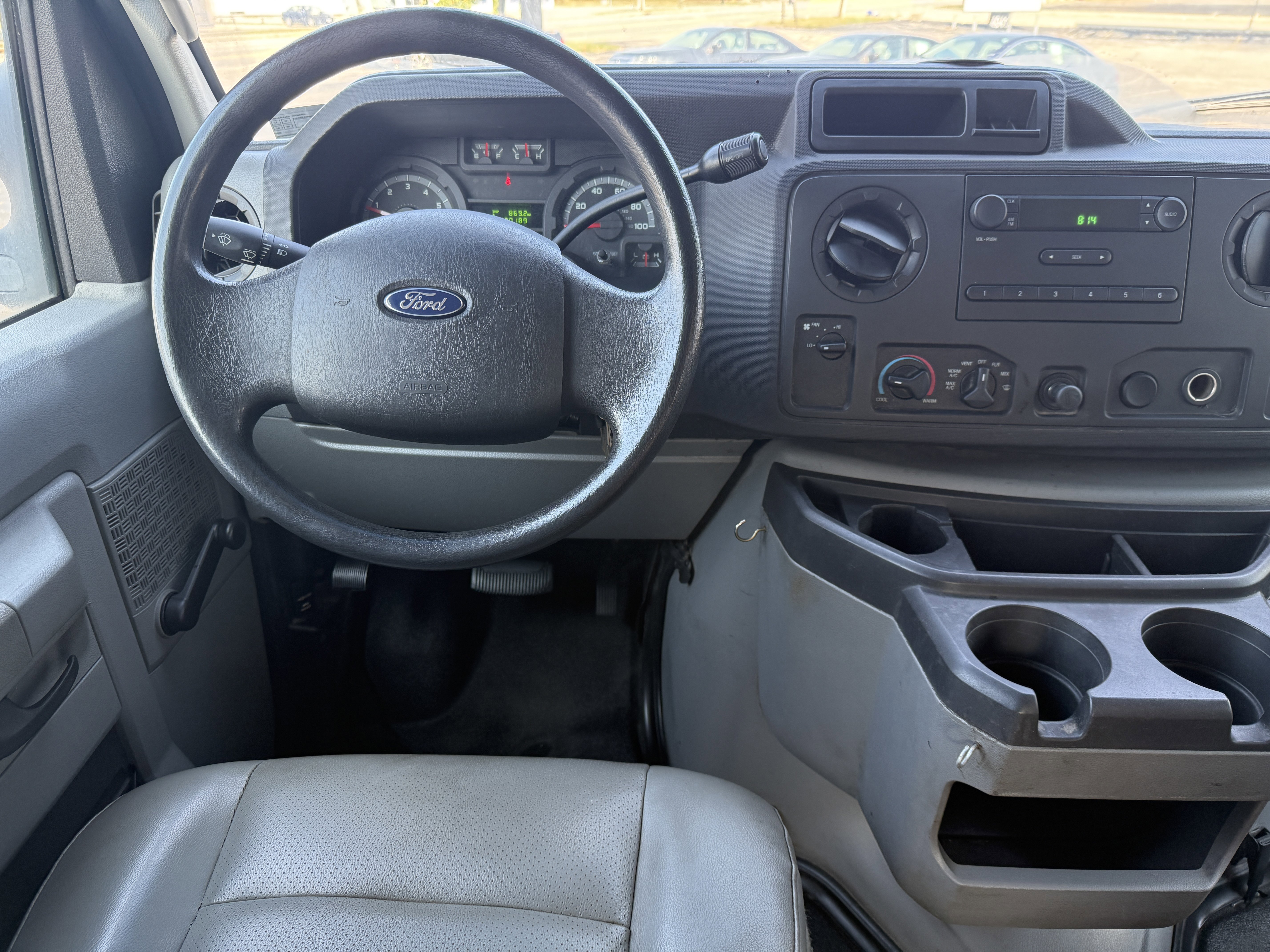 Used 2009 Ford E-350 and Econoline 350 Super Duty image 18